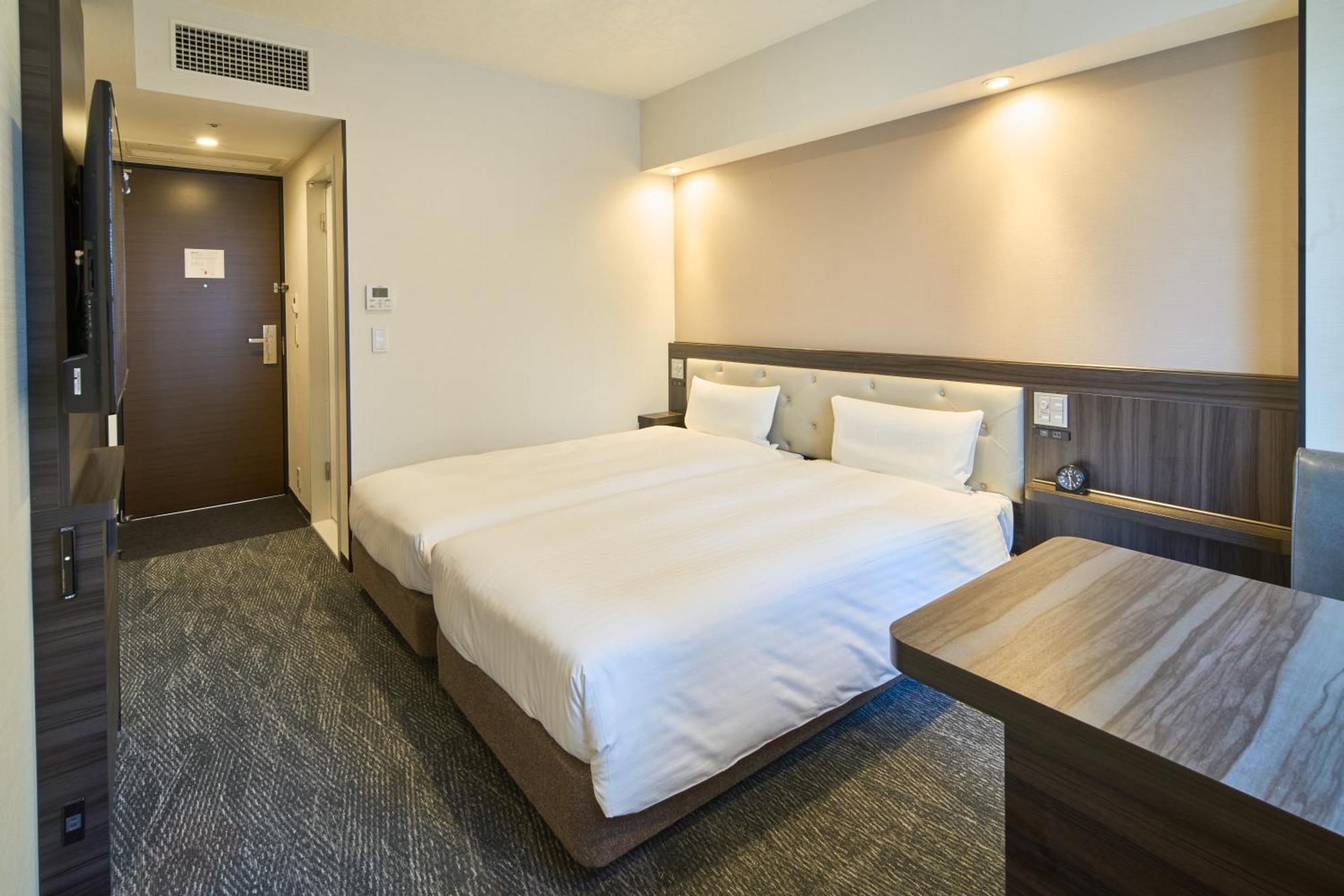 Via Inn Umeda Осака Екстериор снимка