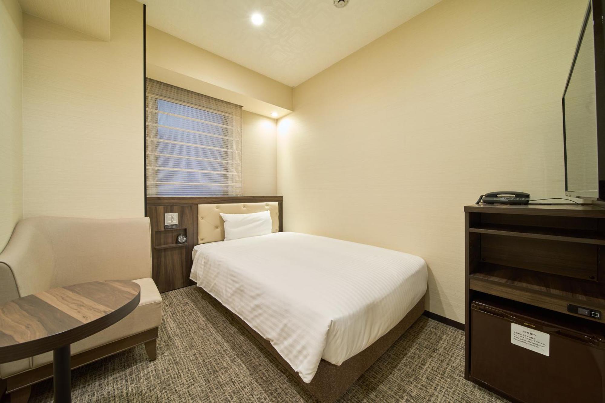 Via Inn Umeda Осака Екстериор снимка